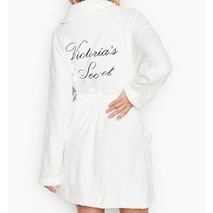 Victoria’s Secret Robe 💕